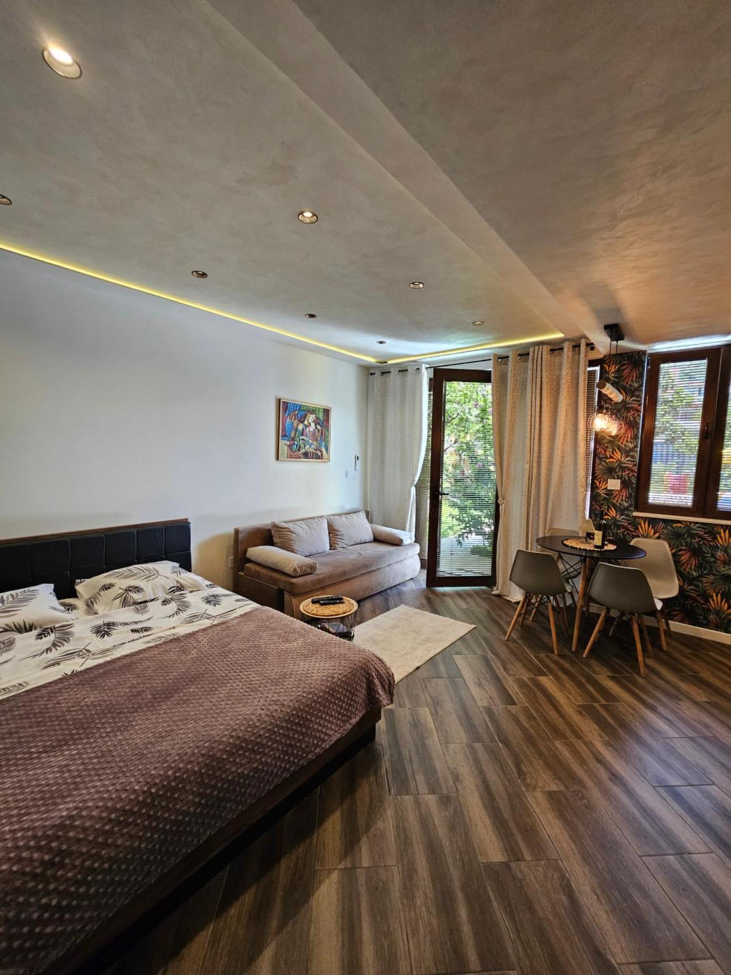 Studio Apartmani Vukasin Tivat Dış mekan fotoğraf