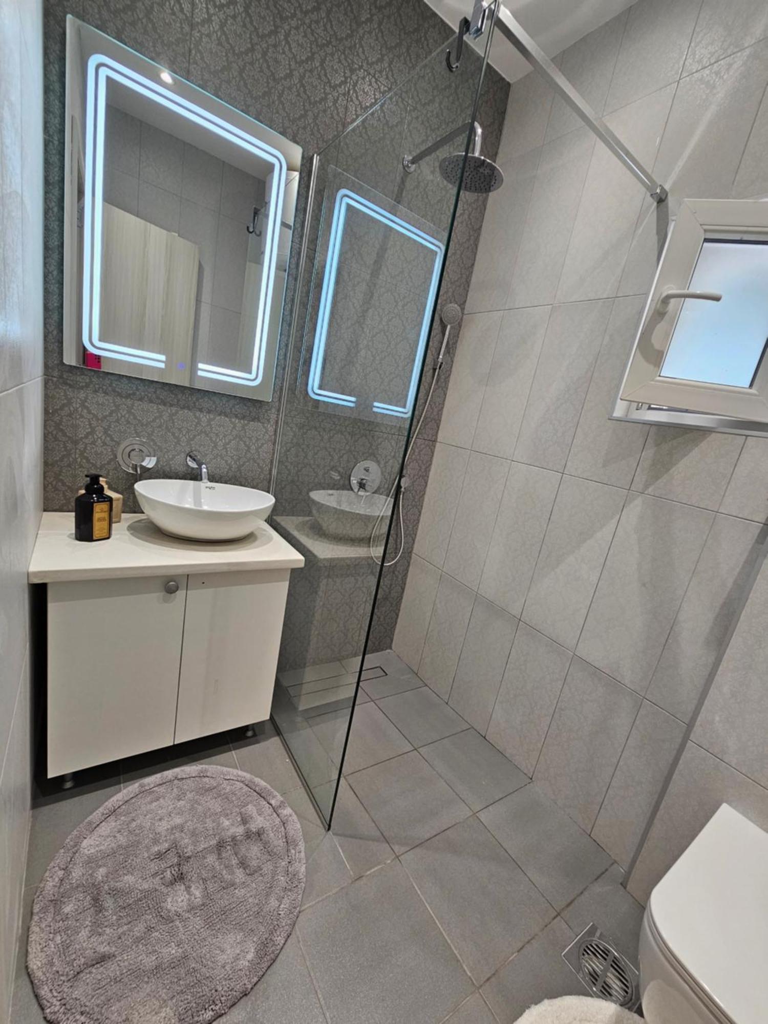 Studio Apartmani Vukasin Tivat Dış mekan fotoğraf